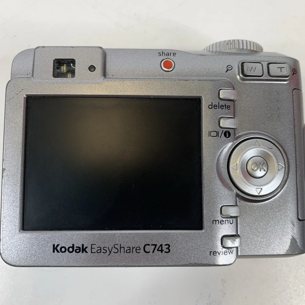 Kodak EasyShare‎ C743 Digital Camera – Silver – FOR PARTS